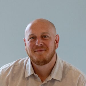 Leigh Hoff (Social Worker)